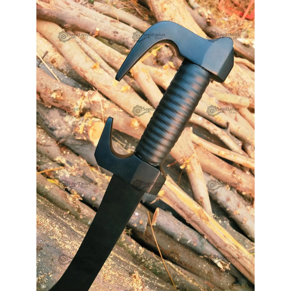 The 300s Legacy A High Carbon Steel Spartan Blade 4