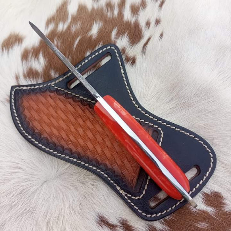 Handmade Damascus Steel Hunting Knife Weir Cut Skinner Knife Resin Handle With Leather Sheathe Gift For USA Fathers Day 2