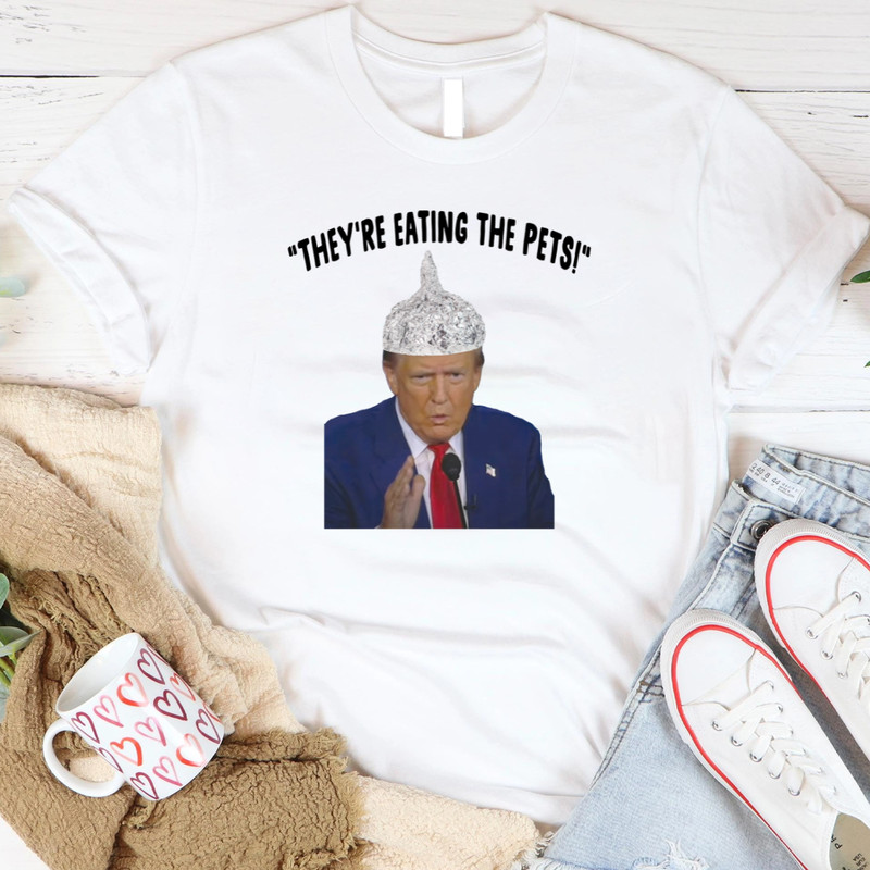 Funny Theyre Eating The Pets Trump Foil Hat Debate PNG 0
