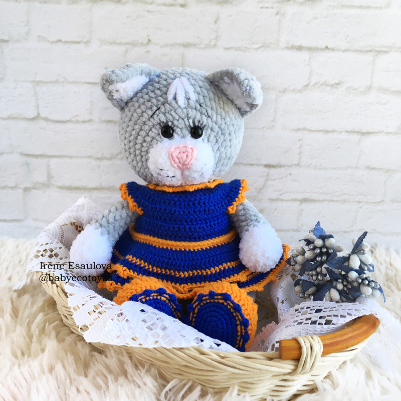 Crochet Amigurumi Pattern Kitty Lily In Outfit 10