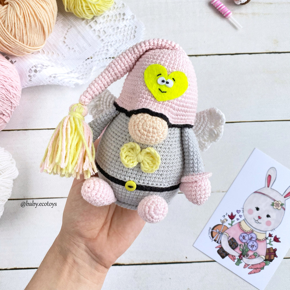 Crochet Amigurumi Pattern Valentines Day Sleepy Gnome 6