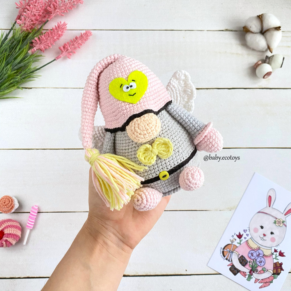 Crochet Amigurumi Pattern Valentines Day Sleepy Gnome 1