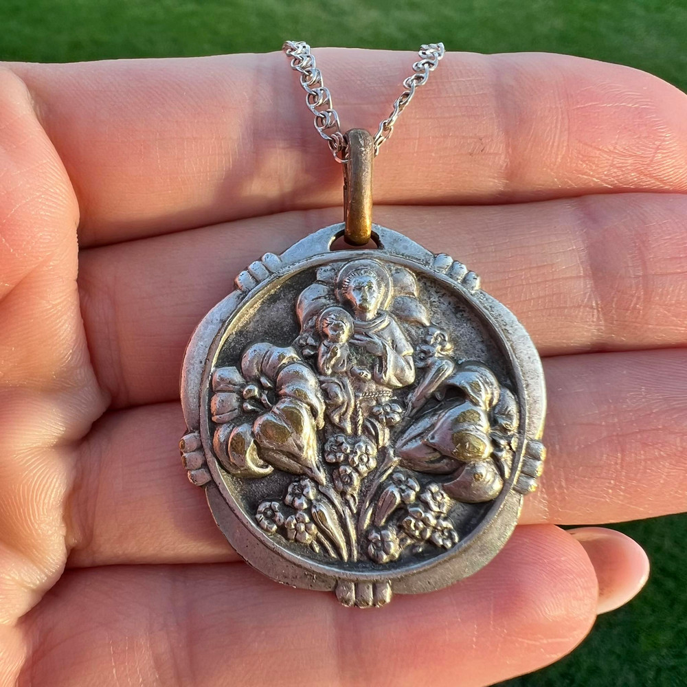 Vintage Christian Silver Plated Pendant Jesus Chain Necklace Sterling Silver 925 Marked 0