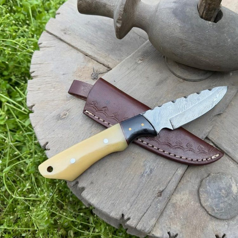 Custom Handmade Damascus Steel Best Skinner Knife Hunting Knife With Sheath Bone Handle Camping Kni 2