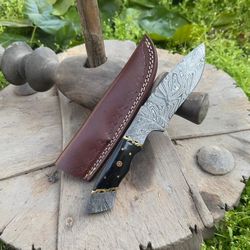 handmade damascus steel full tang classic hunting knife & sheath, horn handle, tactical fixed blade survival knife