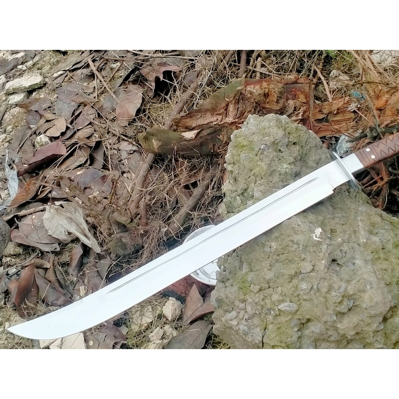 COLLECTIBLE SWORD HANDMADE D2 STEEL BLADE FULL TANG CAMPING MACHETE SWORD WITH SHEATH WOOD HANDLE 1