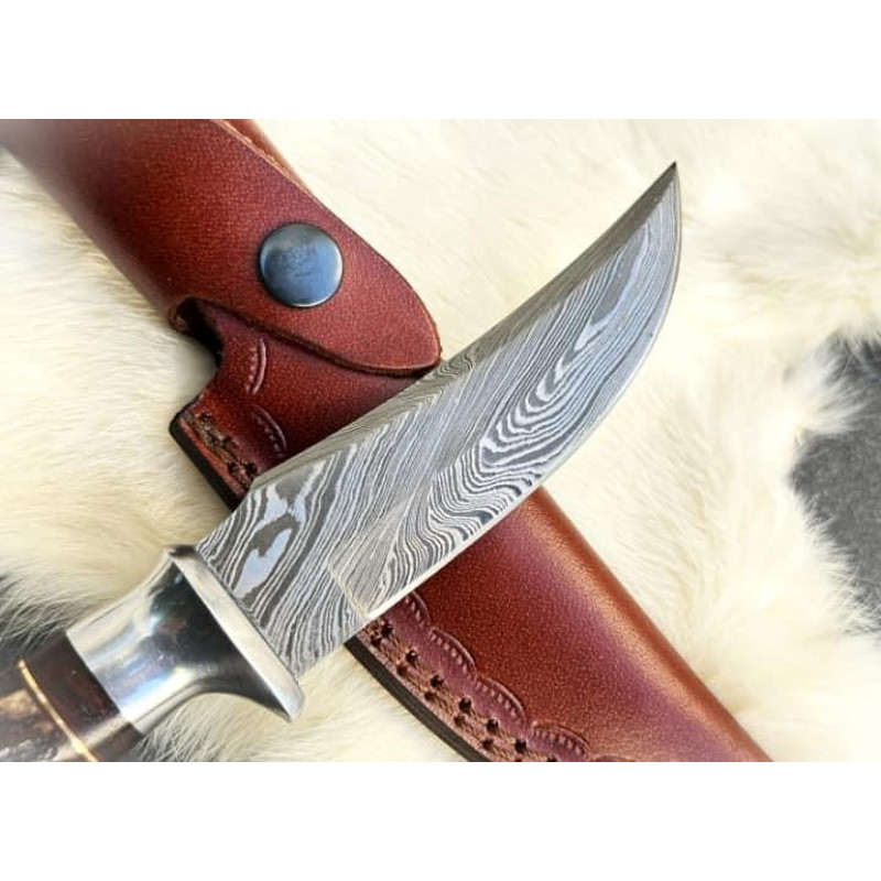 Stag Antler Damascas Hunting Knives 1