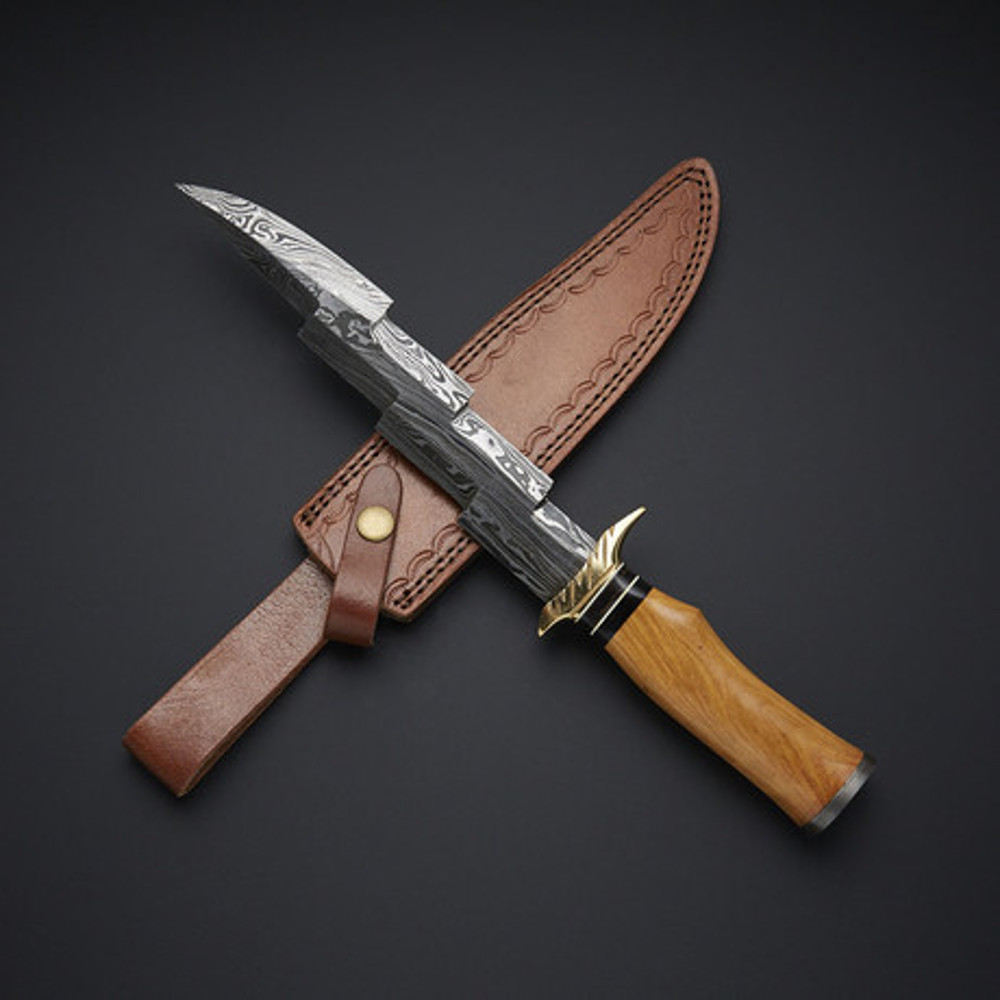 Handmade Zigzag Knife With Leather Cover Handmade Damascus Knives Best Birthday Gifts 0