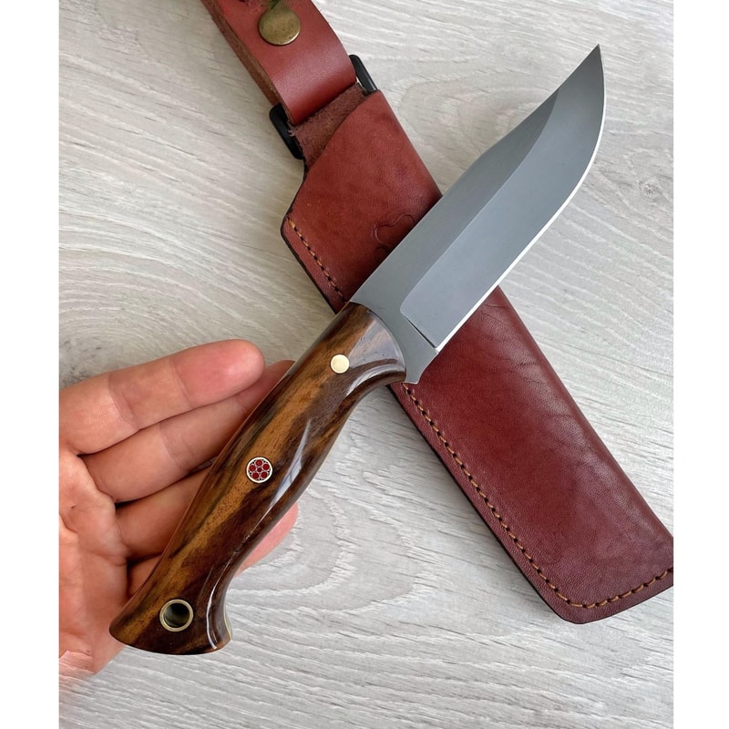 Classic Bowie Knife With Walnut Wood Handle For Camping Bushcraft 9