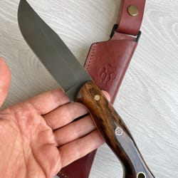 classic bowie knife with walnut wood handle for camping & bushcraft