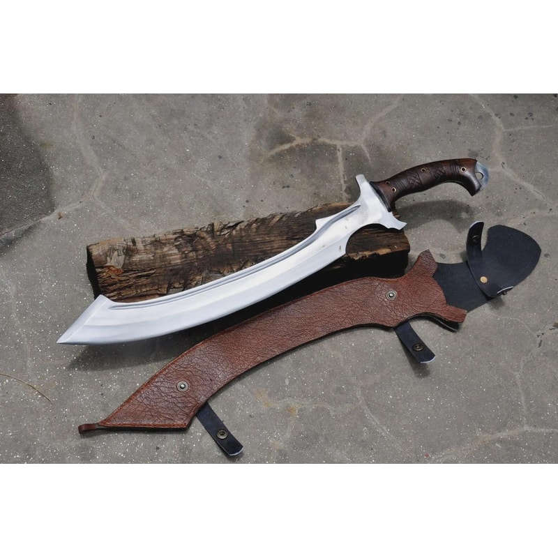 Handmade High Carbon Steel Khopesh Sword With Rosewood Handle Leather Sheath 5