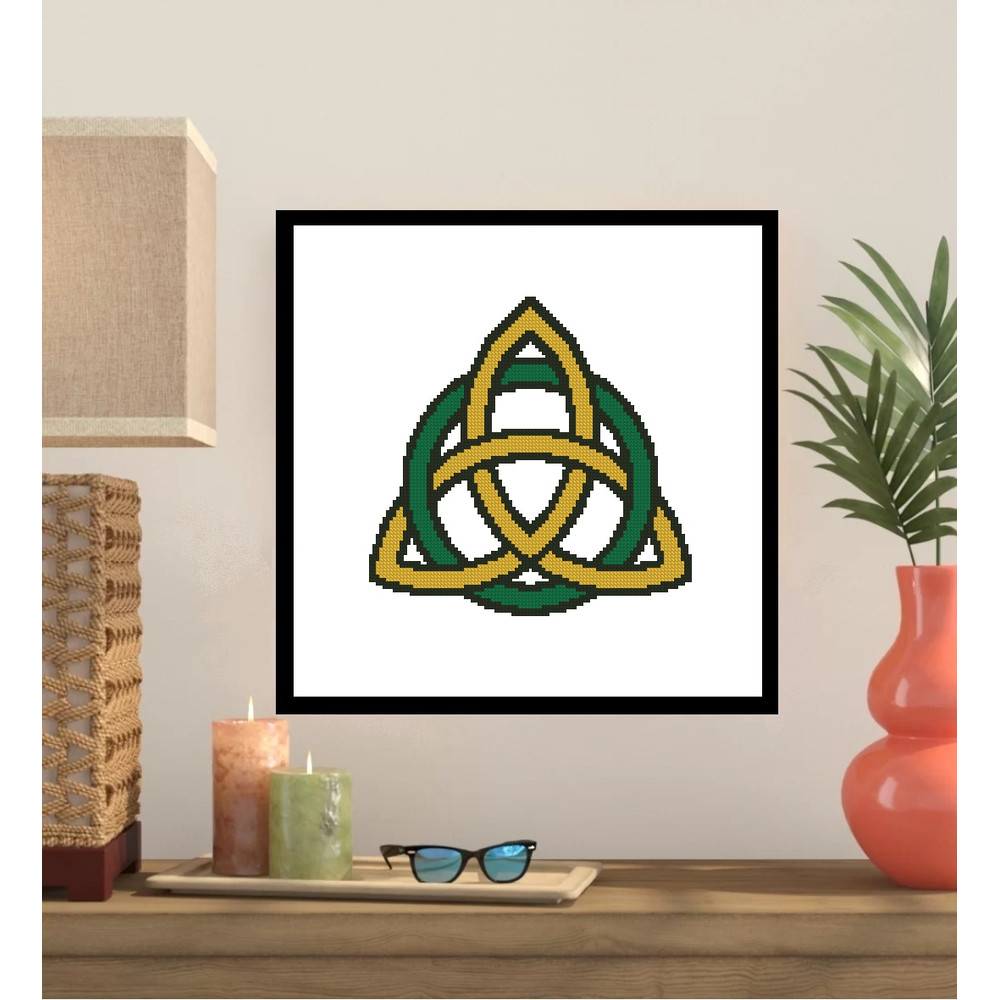Celtic Trinity Knot Cross Stitch Pattern 373 0