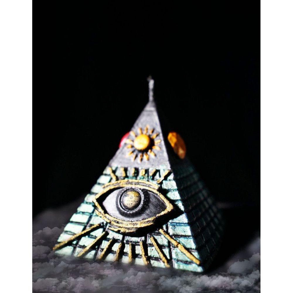 Pyramid 0