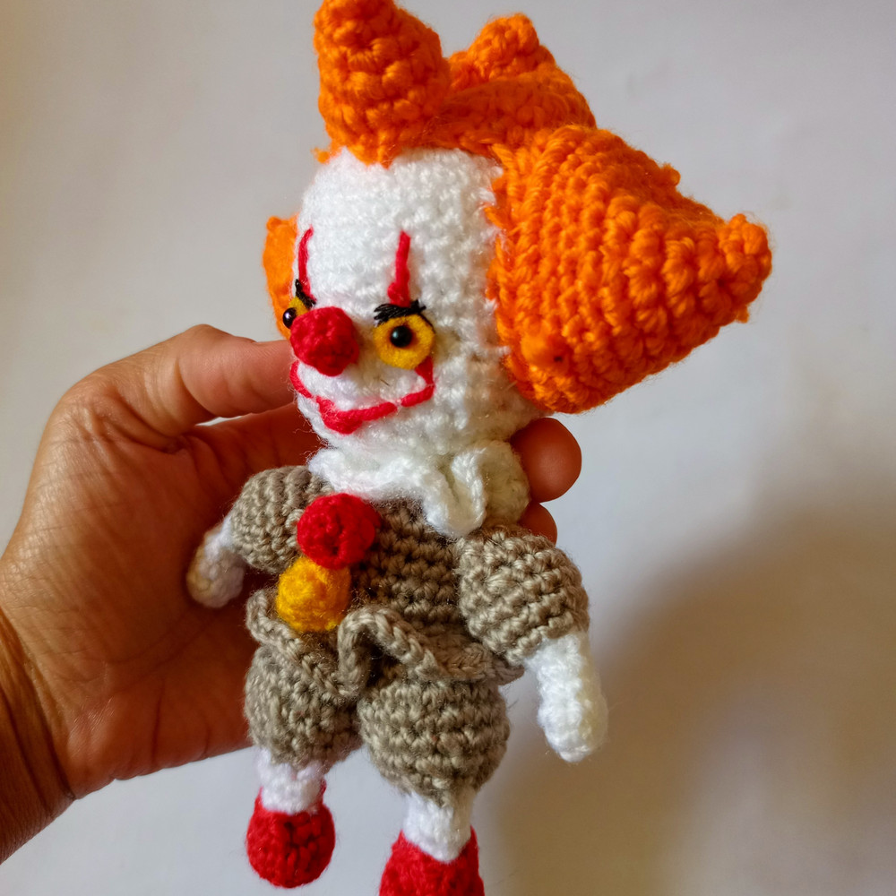 Pennywise Crochet Pattern Amigurumi Clown 7in Halloween Amigurumi Pattern PDF Instant Download ENGESP 1