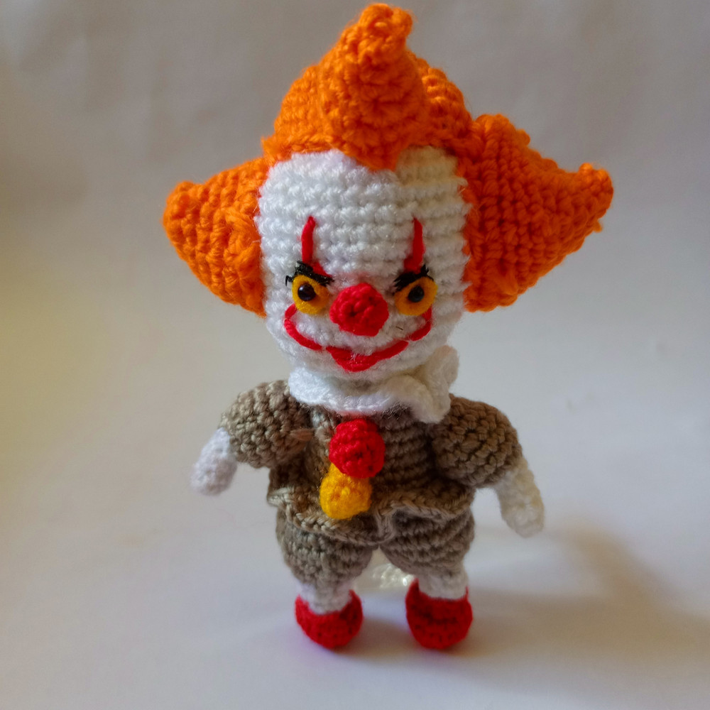 Pennywise Crochet Pattern Amigurumi Clown 7in Halloween Amigurumi Pattern PDF Instant Download ENGESP 2