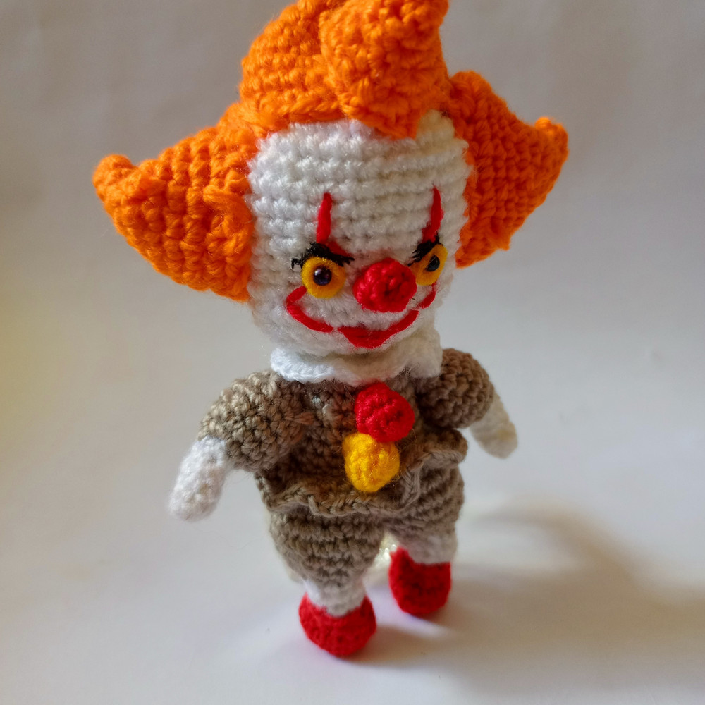 Pennywise Crochet Pattern Amigurumi Clown 7in Halloween Amigurumi Pattern PDF Instant Download ENGESP 3