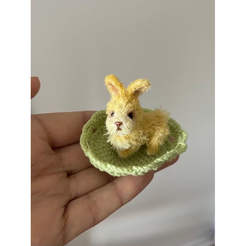 Miniature Rabbit Tiny Bunny L Baby Bunny Dollhouse Miniature Collectible Toy Crochet Bunny Handmade 2