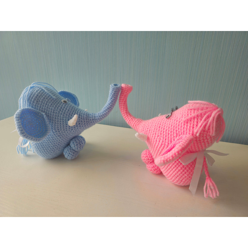 Romantic Crochet Elephants Couple 3