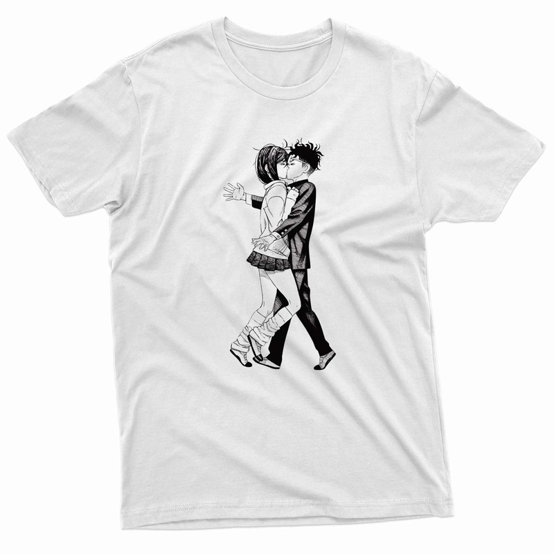 Momo Okarun Kissing Dandadan TShirt 0