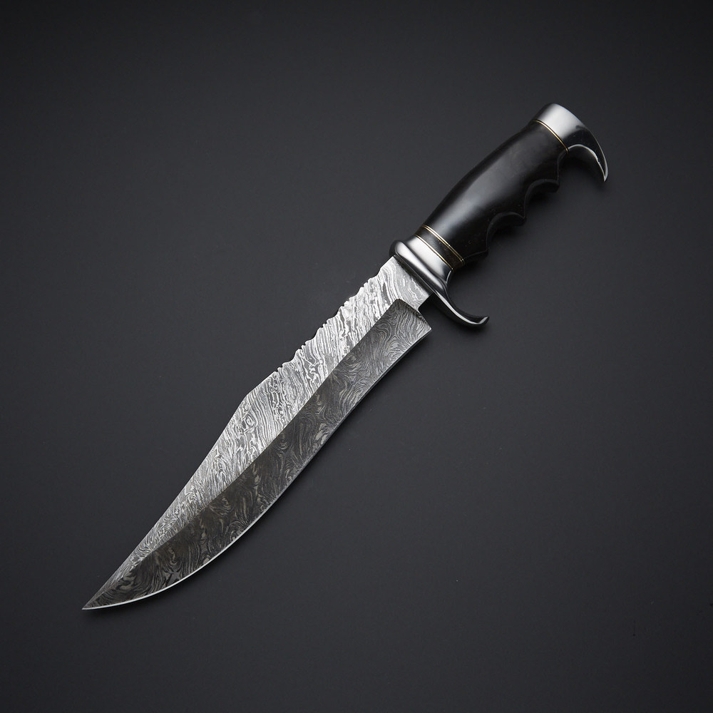 Custom Handmade Beautiful Hunting Damscus Blade Bowie Knife 1