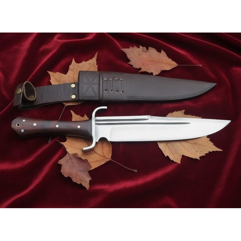 Handmade Carbon Steel Bowie Knife 13 Rosewood Handle Hunting Knife With Leather Sheath 3