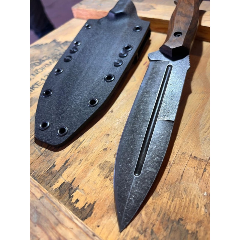 Handmade Tactical Sleipner Steel Knife Full Tang Hunting Survival Knife With Walnut Wood Handle 0
