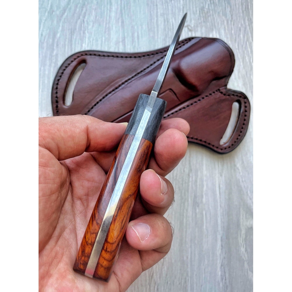 Blacksmith Forged Damascus Hunting Knife For Camping Survival Outdoor Use 2
