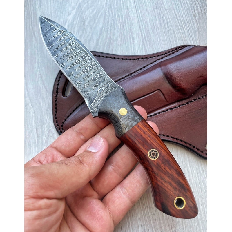 Blacksmith Forged Damascus Hunting Knife For Camping Survival Outdoor Use 3