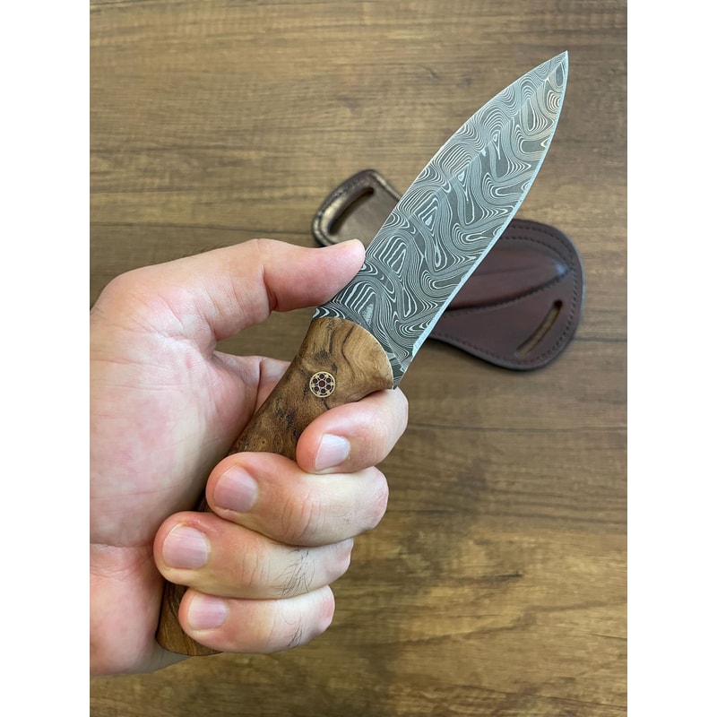 Damascus Everyday Carry Knife With Gloss Chestnut Handle Leather Sheath 0