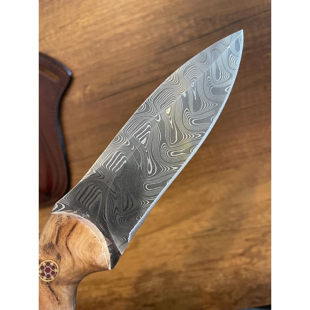 Damascus Everyday Carry Knife With Gloss Chestnut Handle Leather Sheath 2