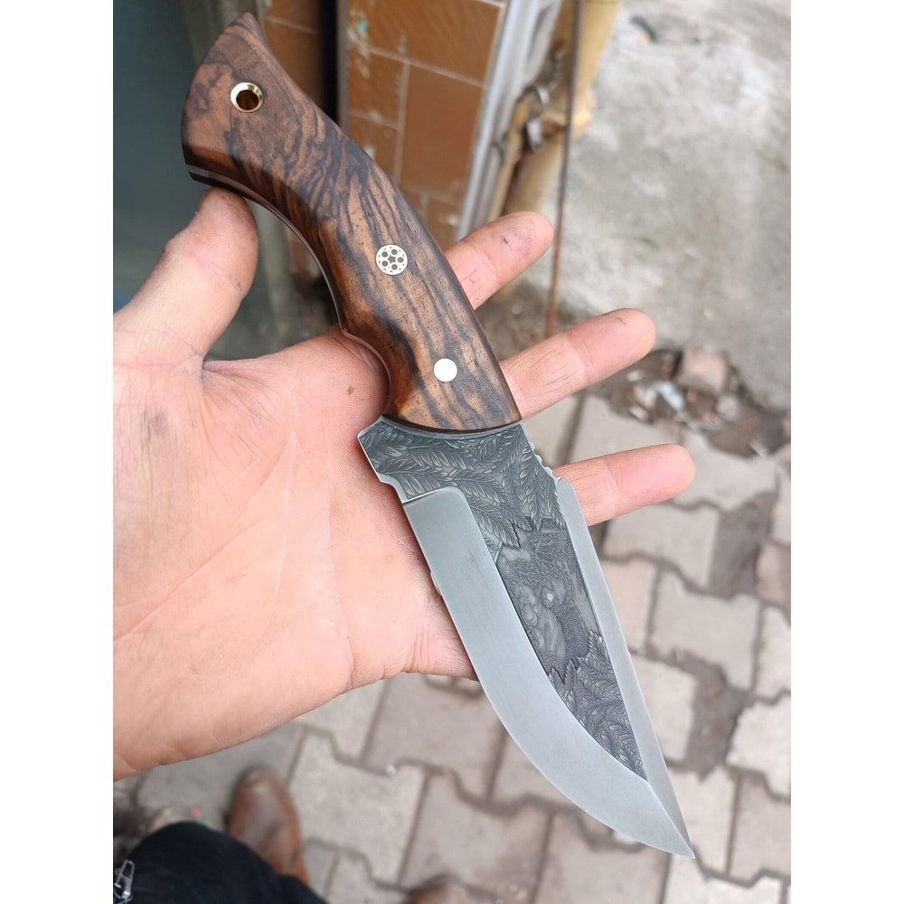 Premium Full Tang Outdoor Knife With 1075 Steel Walnut Wood Grip 0