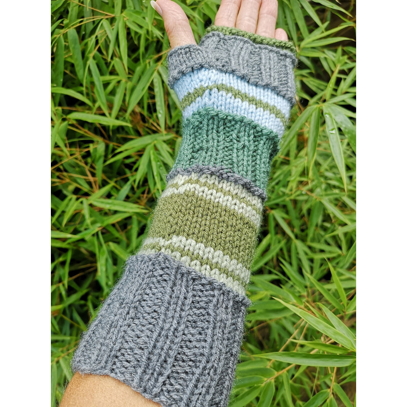 Green Gray Striped Multipattern Knit Fingerless Gloves Mittens Arm Warmer 1