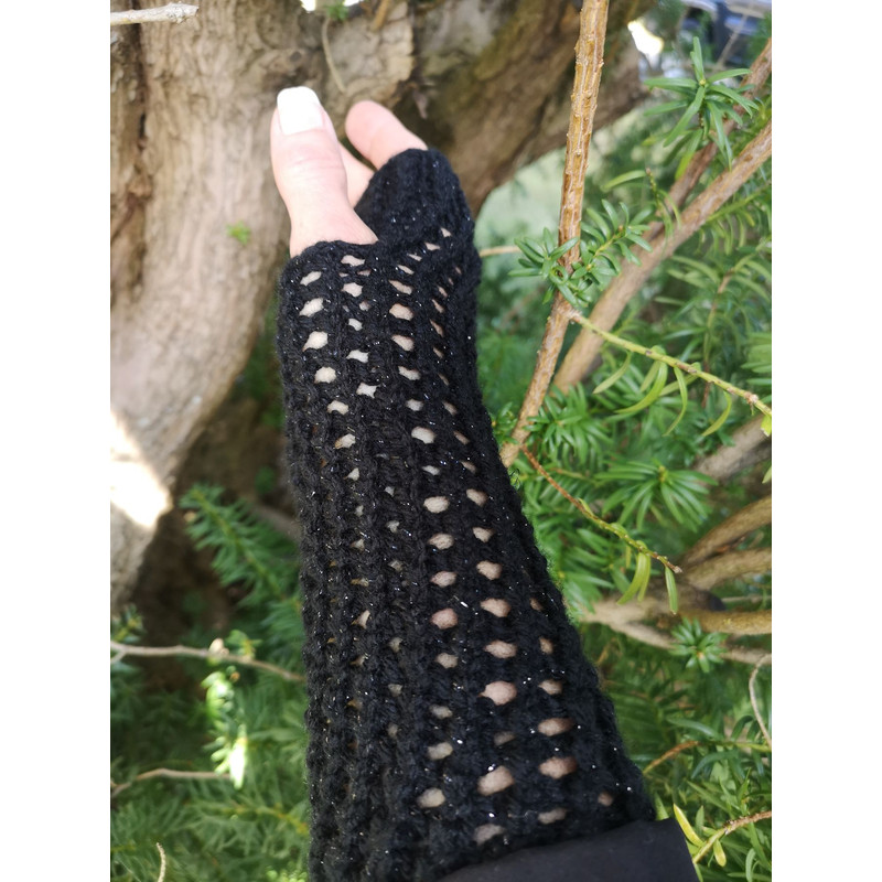 Black Handmade Ajour Net Knit Fingerless Gloves 4