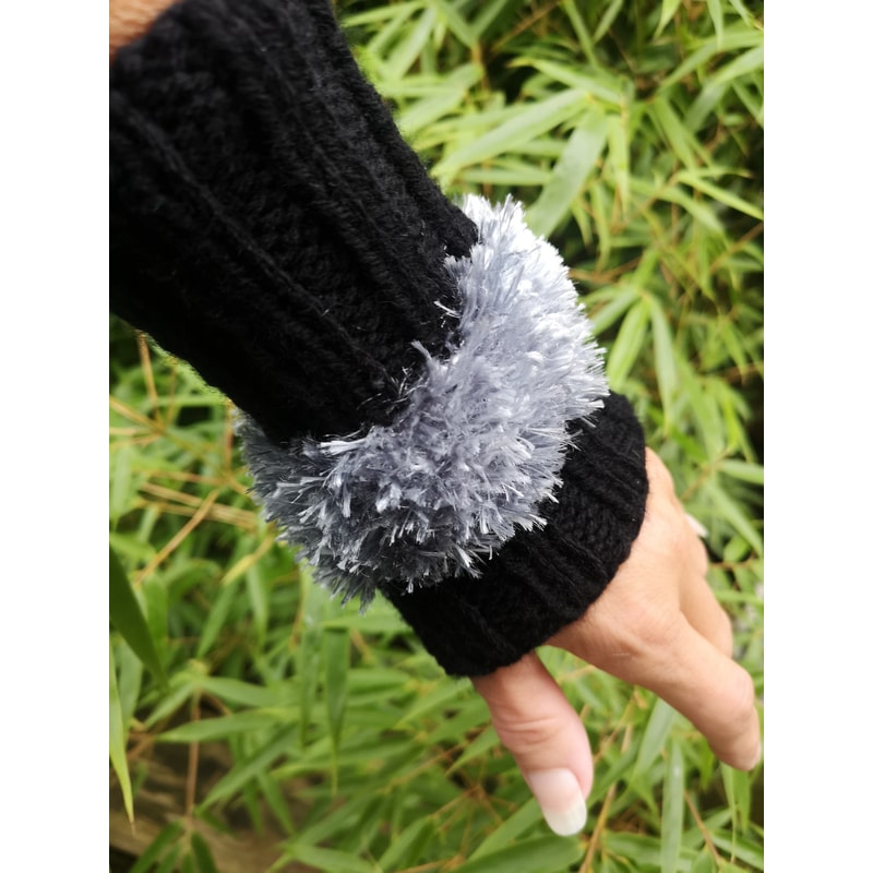 Black Gray Fuzzy Fingerless HandKnit Gloves Wrist Hand Warmer Oekotex 1