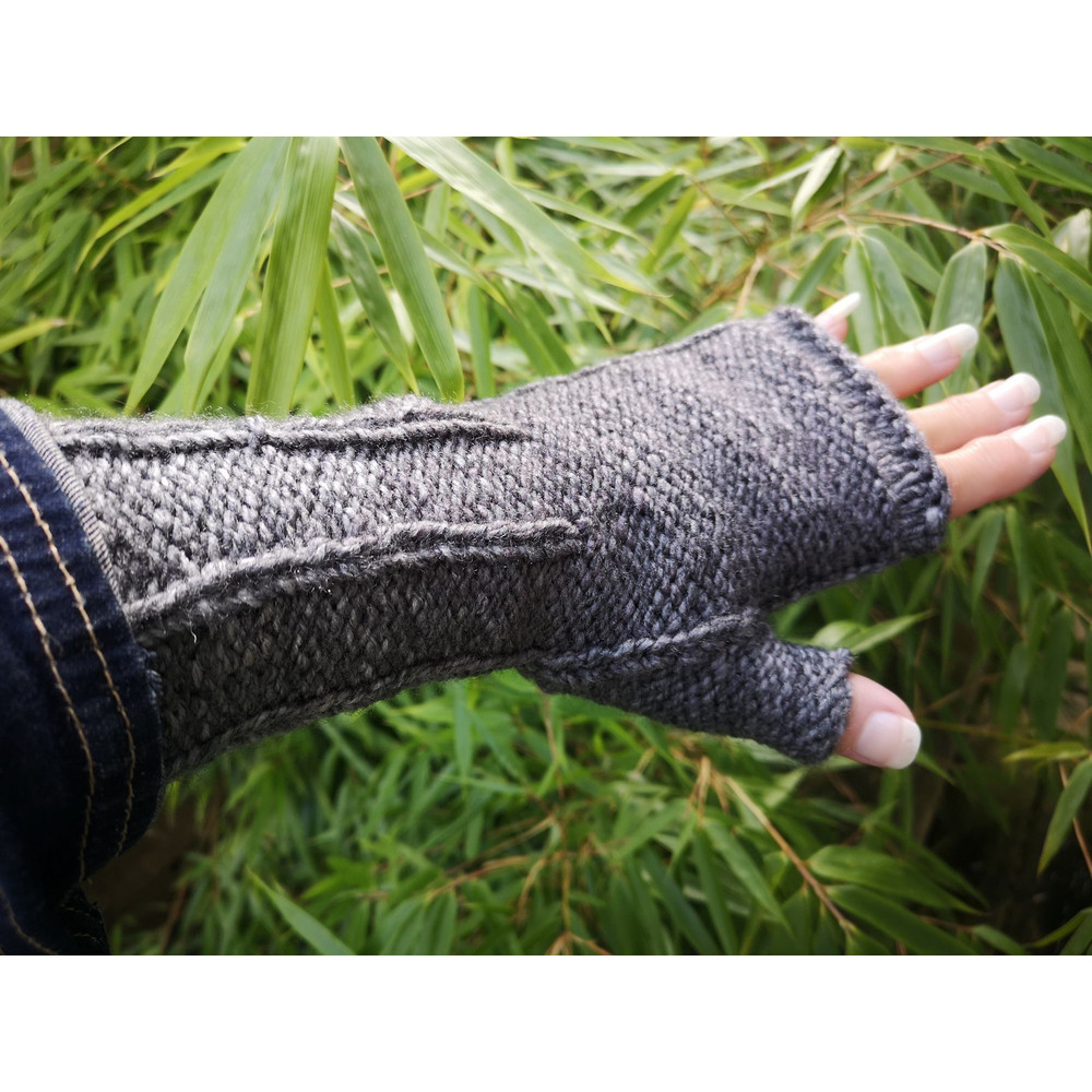 Snowflake Obsidian Gray White Inside Out Fingerless Gloves 6