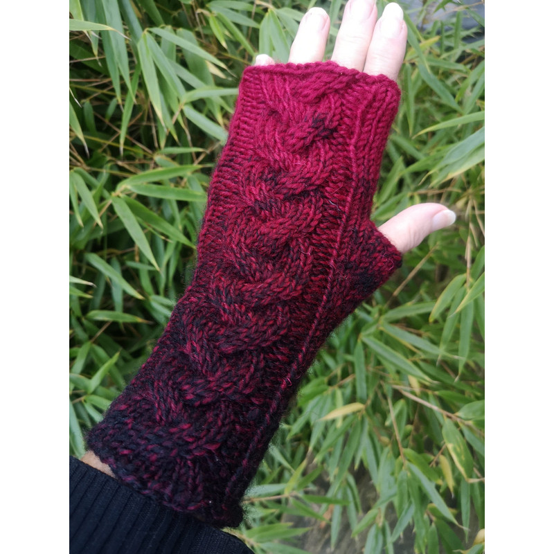 Hand Knit Fingerless Gloves Mittens Blackcranberry Gradient Wool 7