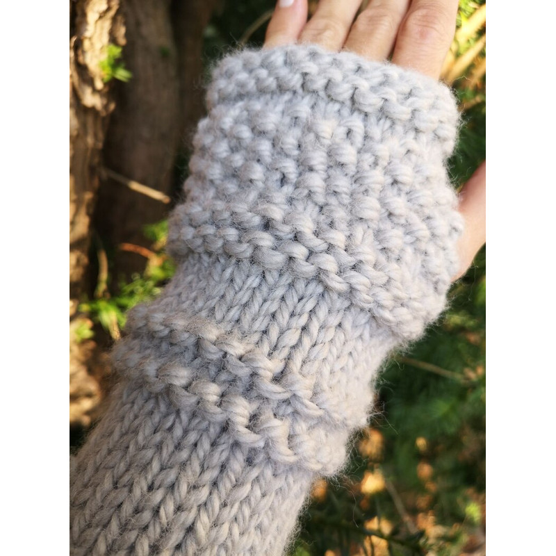 Sustainable Gray Knit Gloves Arm Warmer Recycled Plastic Poly Respun EcoFriendly 3