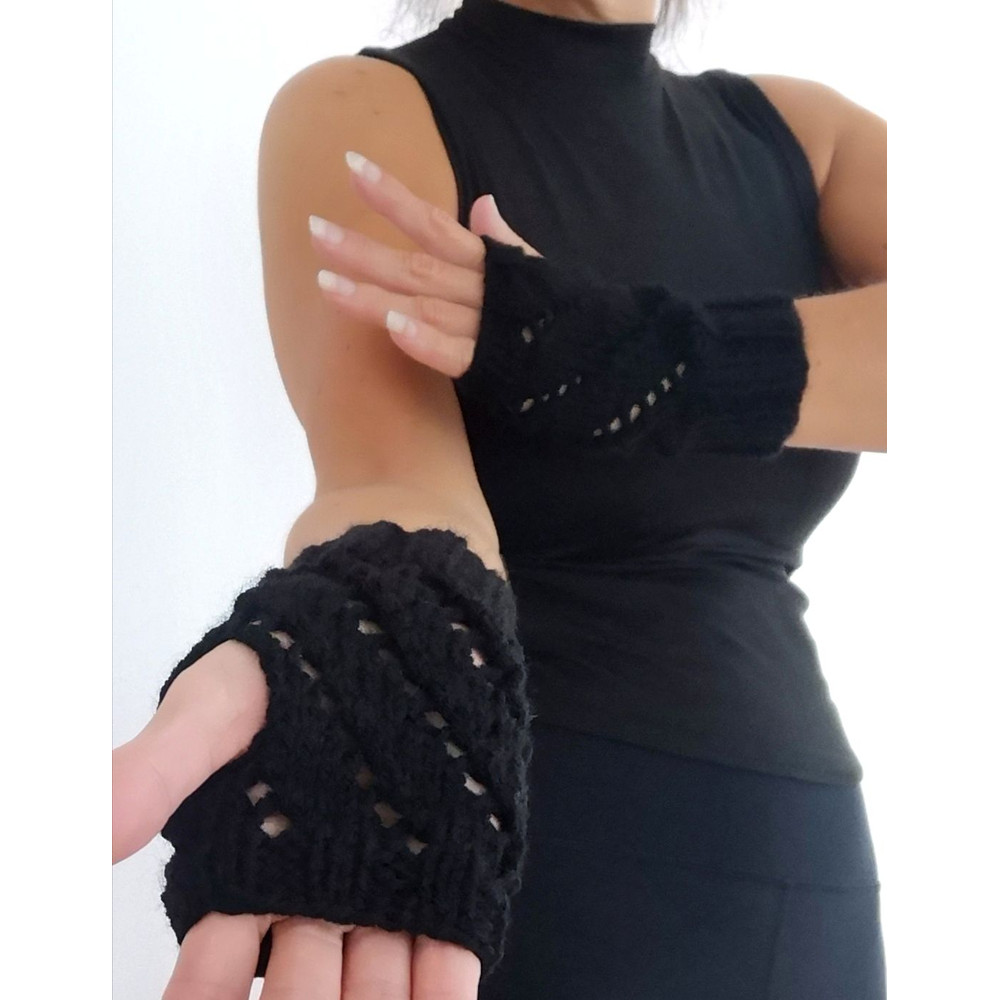 Black HandKnit Diagonal Eyelets Fingerless Gloves 0