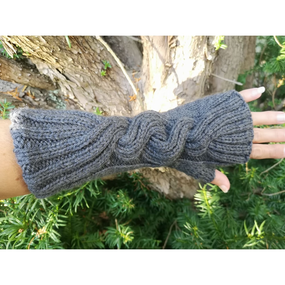 Grey Heather Handmade Fingerless Knit Gloves With Thumb 4