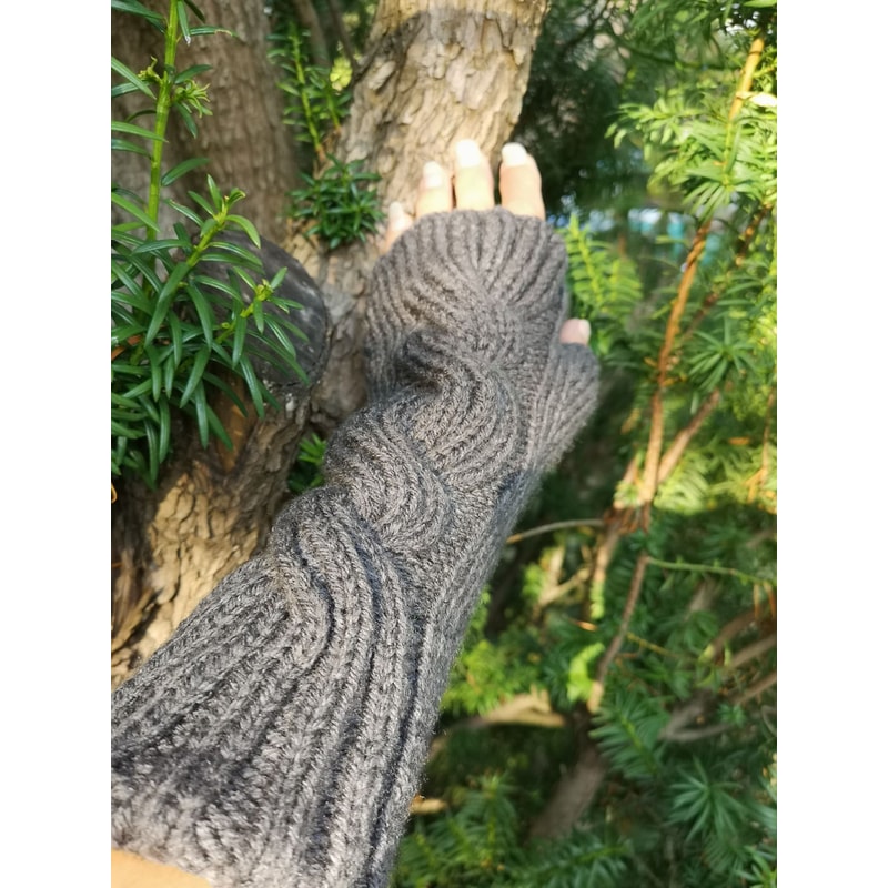 Grey Heather Handmade Fingerless Knit Gloves With Thumb 6