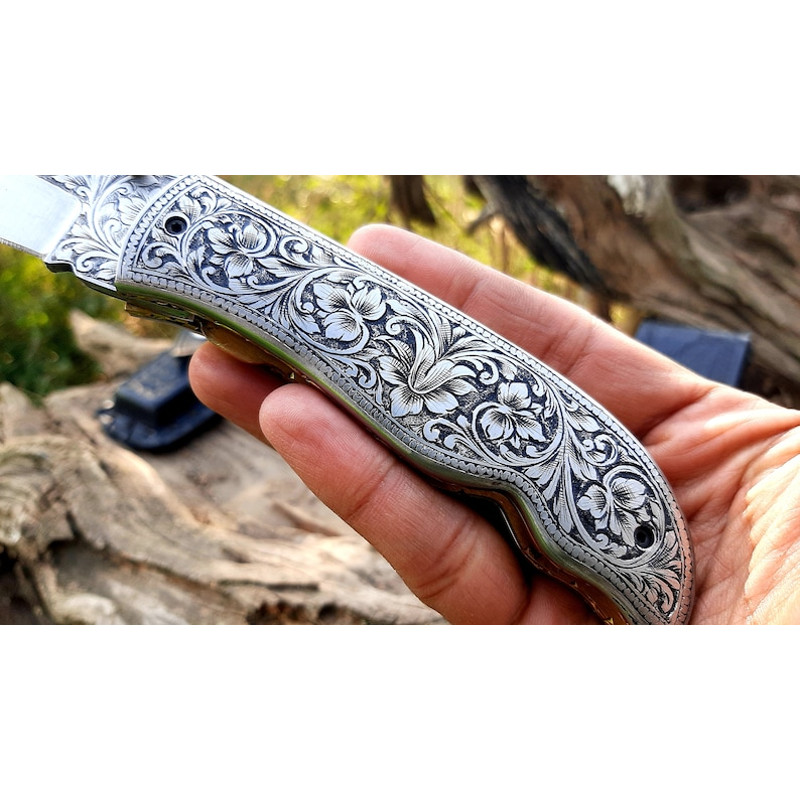 Engraved Fold Knife Prestigious Handmade Engraved Fold Pocket Knife D2 Steel Engraved Blade Foldi 2