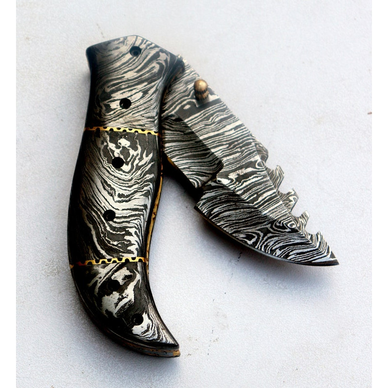 Damascus Leaf Pocket Knife Everyday Carry Folding Knife Hand Forged Damascus Hunting Knife Best Gif 5