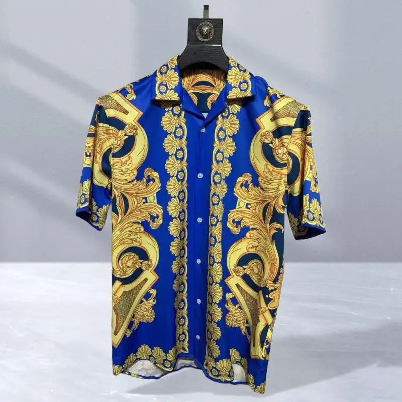 Men high-quality short sleeved shirt with luxurious golden Baroque string print, Cuban collar shirt, suitable for street