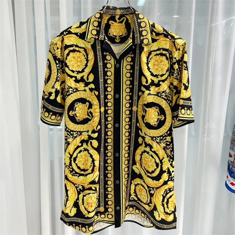 Men high-quality short sleeved shirt with luxurious golden Baroque string print, Cuban collar shirt, suitable for street