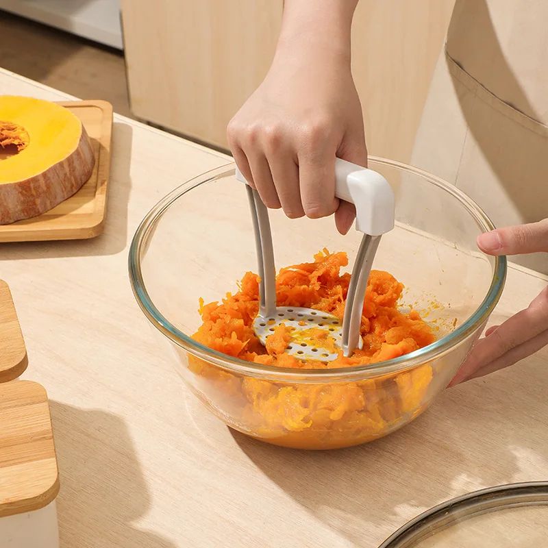 Manual Potato Masher Durable Potato Ricer NonSlip Handle Fruit Juicer Kitchen Gadgets Vegetable Mas 1