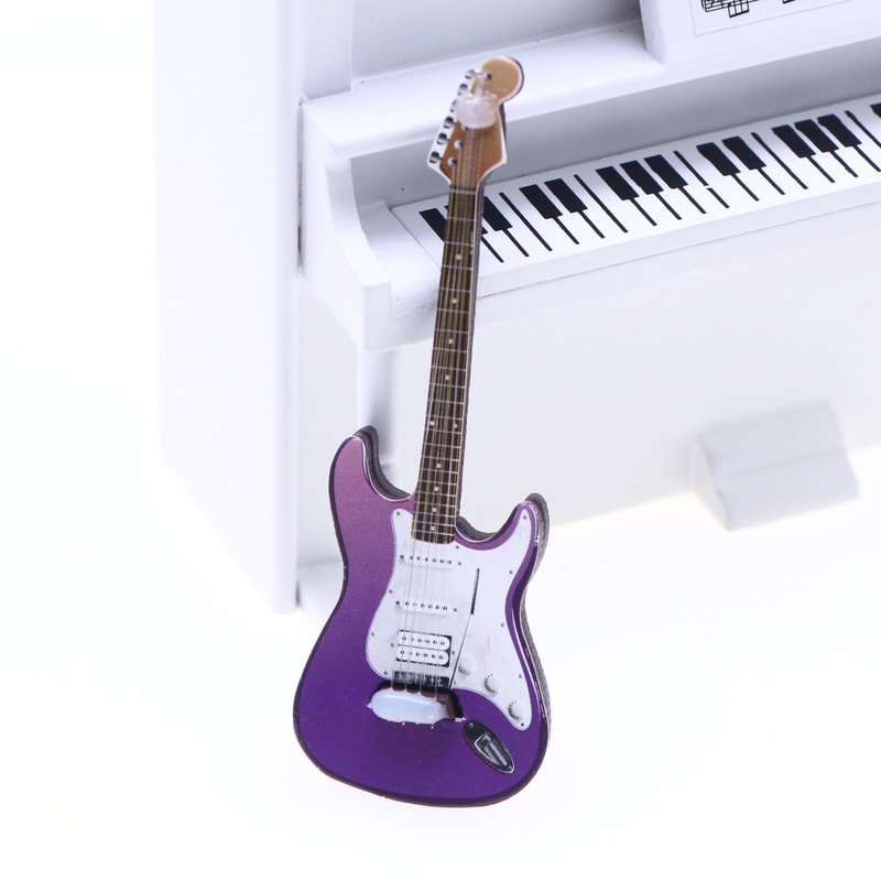 Mini Electric Guitar Dollhouse Decor Set For Music Lovers Collectors 7