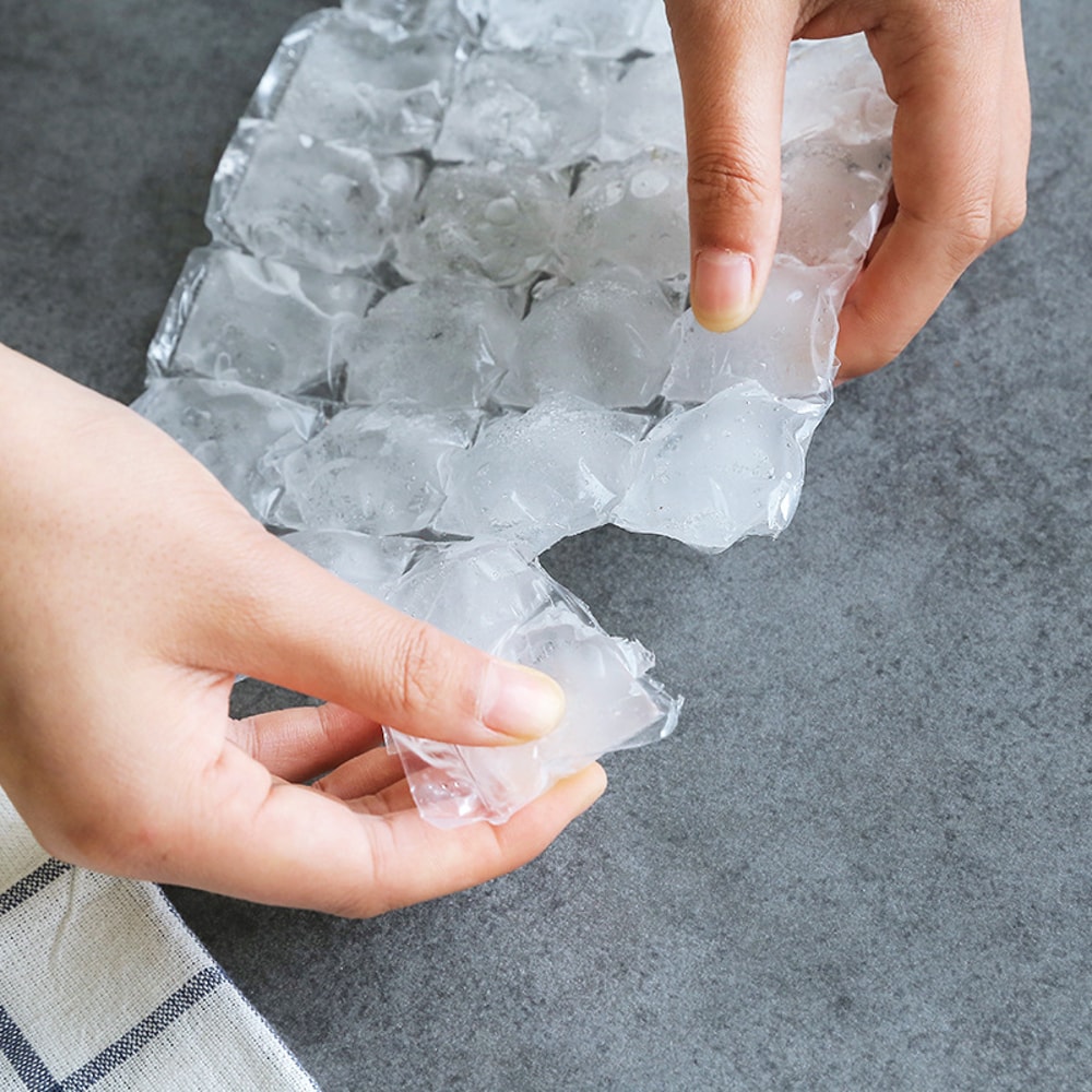 Self Sealing Disposable Ice Cube Bags Pack Food Grade Freezer Ice Tray Bags