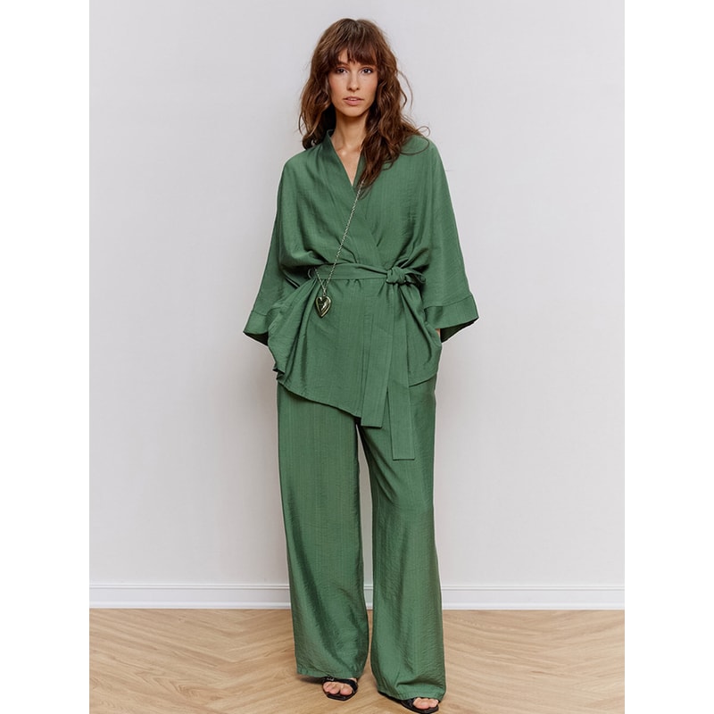 Womens Long Sleeved Pajama Set Autumn Green Lace Up Pajamas Loose Pants Leisure Home Clothing Set 5