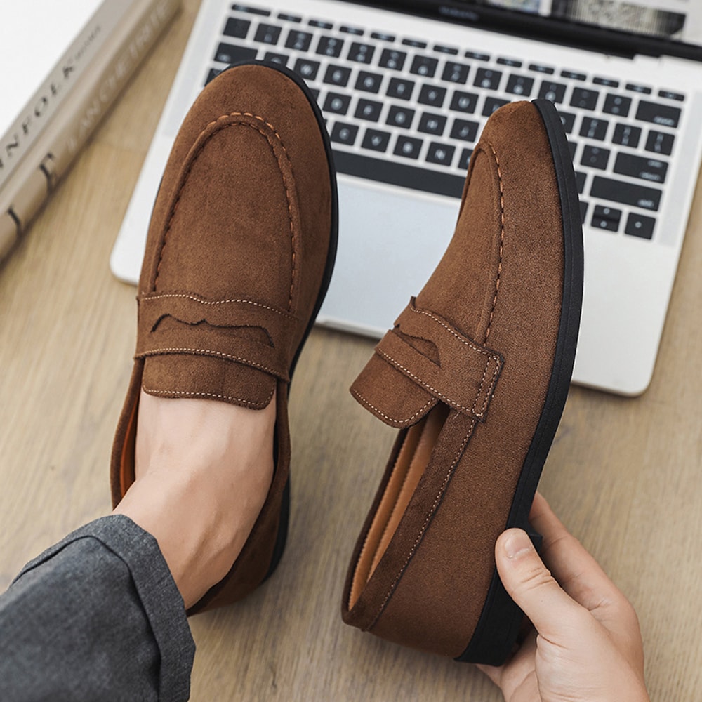 Retro Brown Moccasins for Men, Autumn Suede Loafers, Large Comfort Slip-on Casual Flats for Men