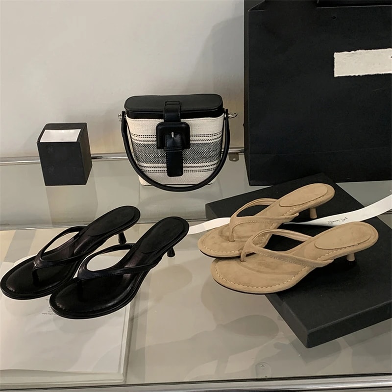 Summer Fashion Thin Low Heels, Women Round Clip Toe, Beach Casual Sandals Flip Flops Shoes for Everyday Wear